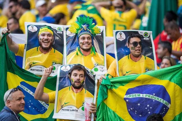 Sport - Bilder des Tages 02.07.2018 SAMARA, SAMARA ARENA PILKA NOZNA (FOOTBALL) MISTRZOSTWA SWIATA ROSJA 2018 FIFA World Cup WM Weltmeisterschaft Fussball RUSSIA 2018 1 8 FINAL BRAZYLIA - MEKSYK (BRASIL-MEXICO) NZ KIBICE BRAZYLII BRASIL FANS FANI FOTO LUKASZ SKWIOT CYFRASPORT NEWSPIX.PL --- Newspix.pl FRANCE OUT!  20180702CSLS0044