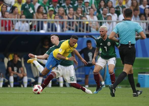 July 2, 2018 - EUM20180702DEP64.JPG .SAMARA, Rusia. SoccerFutbol-Mundial.- Aspectos de las jugadas durante el partido de Mexico vs Brasil, en el estadio Samara Arena, que significa la eliminacion de la Seleccion Mexicana del Mundial, al que terminar 2-1, este 2 de julio de 2018. Foto: Agencia EL UNIVERSALLuis CortesEELG Latin News: July 2, 2018 Copyright: xElxUniversalx