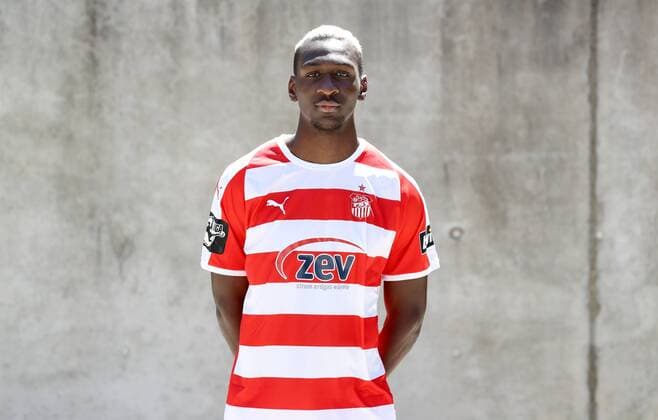 Fussball 3.Liga Zwickau, 02.07.2018, Fussball, 3.Liga, FSV Zwickau , Porträttermin 2018 2019 , Im Bild: Tarsis Bonga ; FSV Zwickau ,