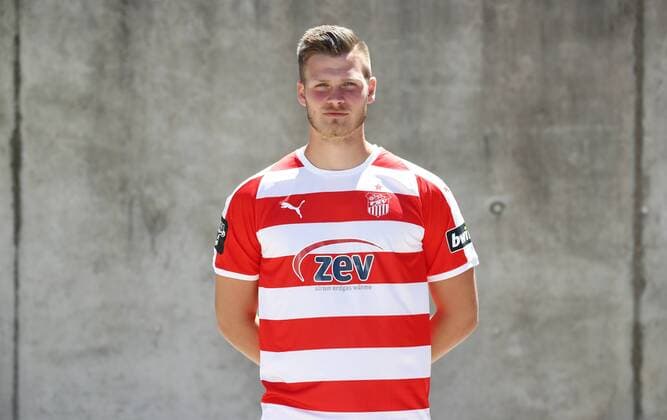 Fussball 3.Liga Zwickau, 02.07.2018, Fussball, 3.Liga, FSV Zwickau , Porträttermin 2018 2019 , Im Bild: Nico Beyer ; FSV Zwickau ,