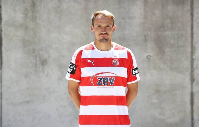 Fussball 3.Liga Zwickau, 02.07.2018, Fussball, 3.Liga, FSV Zwickau , Porträttermin 2018 2019 , Im Bild: Toni Wachsmuth ; FSV Zwickau ,