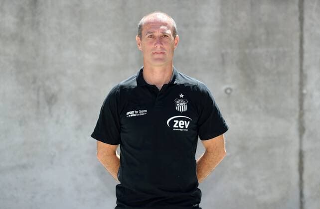 Fussball 3.Liga Zwickau, 02.07.2018, Fussball, 3.Liga, FSV Zwickau , Porträttermin 2018 2019 , Im Bild: Trainer Joe Enochs ; FSV Zwickau ,