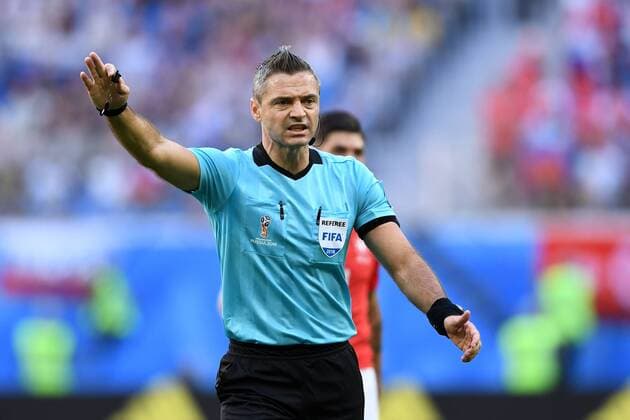 FUSSBALL WM 2018 Achtelfinale ------ Schweden - Schweiz 03.07.2018 Schiedsrichter Samir Skomina