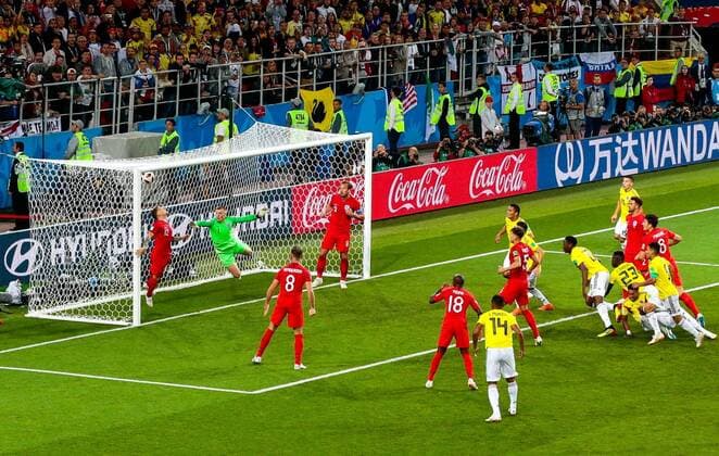 Sport - Bilder des Tages MOSCOW, RUSSIA - JULY 3, 2018: England s goalkeeper Jordan Pickford (L back) concedes a goal in the 2018 FIFA World Cup WM Weltmeisterschaft Fussball Round of 16 match against Colombia at Spartak Stadium. Denis Tyrin TASS  TS087DDB