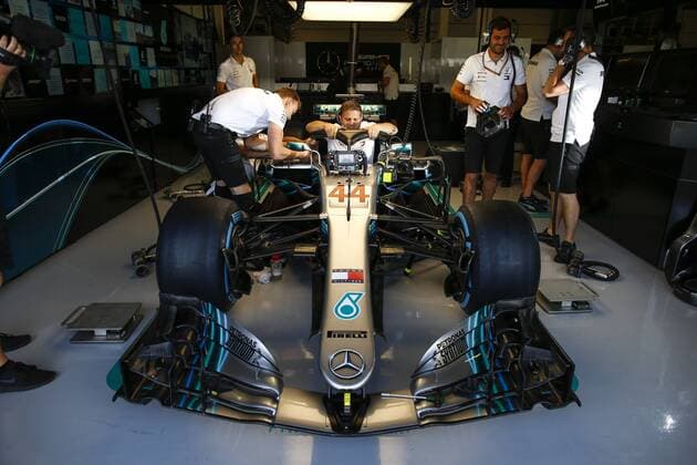 Motorsports: FIA Formula One World Championship WM Weltmeisterschaft 2018, Grand Prix of Great Britain, Mechanicians of Mercedes AMG Petronas Motorsport Silverstone Great Britain