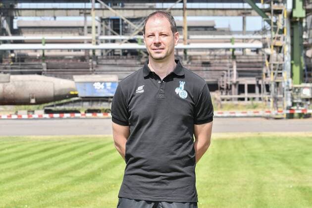 GER, offizieller Fototermin Porträttermin Portraettermin MSV Duisburg Co- Trainer Yontcho Arsov; MSV Duisburg; 2.BL, Porträttermin 2018 2019 quer, Querformat