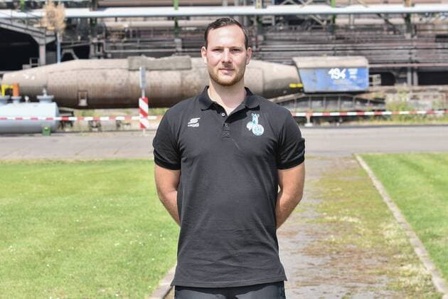 GER, offizieller Fototermin Porträttermin Portraettermin MSV Duisburg Physiotherapeut Timo Kleinefehn; MSV Duisburg; 2.BL, Porträttermin 2018 2019 quer, Querformat