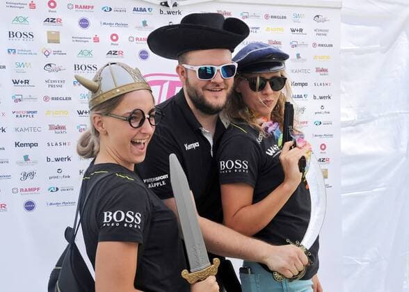 li.Dorina Korsos (TusSies Metzingen) mi.Patrick Wenzel (TusSies Metzingen Betreuer) re.Marija Obradovic (TusSies Metzingen) TusSies Metzingen,Handball,Ligaspiel;Vorbereitung,08.07.2018;Foto:TBaur Eibner 2. TusSies Metzingen Sommerfest Metzingen Copyright: xEIBNER TobiasxBaurx EP_TBR
