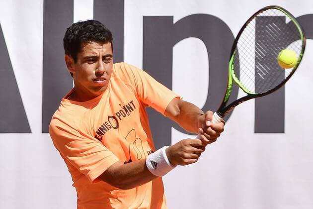 GER, 1. Tennis-Point Bundesliga Herren, Allpresan Rochusclub BL-Team vs. GERRY WEBER-Team BW Halle 1 08.09.2018, GER, Allpresan Rochusclub BL-Team vs. GERRY WEBER-Team BW Halle 1, im Bild Munar Clar, Jaume ESP beim Rueckhandschlag