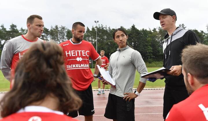 10.07.2018 - Handball - 1. Bundesliga - Saison 2018 2019 - HC Erlangen HCE - Fitness-Test Laktat-Test - - von links : Martin Murawski (24, HC Erlangen HCE ) Florian von Gruchalla (36, HC Erlangen HCE ) Chi-An Thai ( Athletik-Trainer HC Erlangen HCE ) Dr. Andreas Wittke ( Athletik-Trainer HC Erlangen HCE )