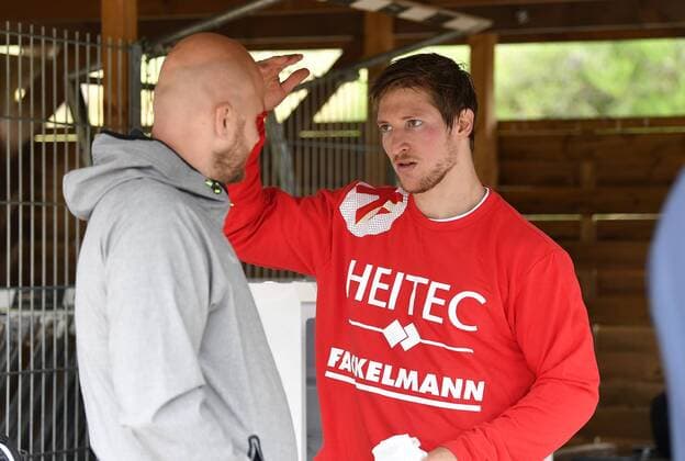 10.07.2018 - Handball - 1. Bundesliga - Saison 2018 2019 - HC Erlangen HCE - Fitness-Test Laktat-Test - - Adalsteinn Eyjolfsson (Trainer HC Erlangen HCE ) und Jan Schäffer (25, HC Erlangen HCE )