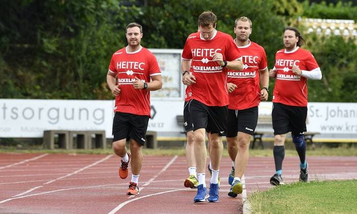 10.07.2018 - Handball - 1. Bundesliga - Saison 2018 2019 - HC Erlangen HCE - Fitness-Test Laktat-Test - - von links : Jonas Thümmler Thuemmler (46, HC Erlangen HCE ) Nikolai Link (33, HC Erlangen HCE ) Petter Overby ( 9, HC Erlangen HCE ) Nikolas Katsigiannis (29, HC Erlangen HCE )