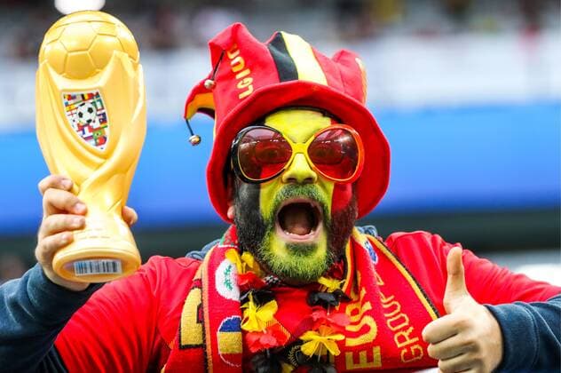 ST PETERSBURG, RUSSIA - JULY 10, 2018: Belgium s fan ahead of the 2018 FIFA World Cup WM Weltmeisterschaft Fussball Semi-final match between France and Belgium at Saint Petersburg Stadium. Alexander Demianchuk TASS  TS088D6C