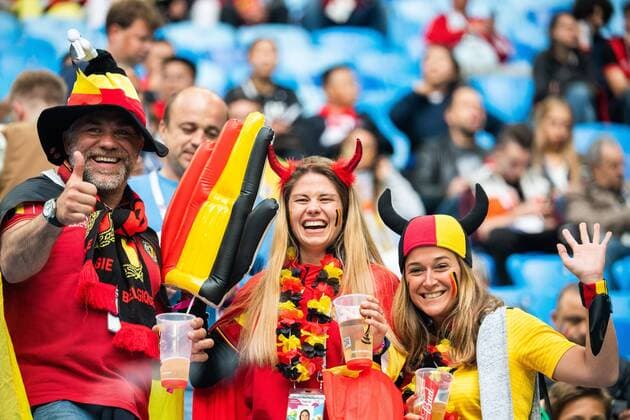 180710 Fans of Belgium prior to the FIFA World Cup WM Weltmeisterschaft Fussball semi final match between France and Belgium on July 10, 2018 in ST Petersburg. Photo: Petter Arvidson BILDBYRAN kod PA 92084 *** 180710 Fans of Belgium before the FIFA World Cup semi final match between France and Belgium on July 10, 2018 in St. Petersburg Photo Petter Arvidson BILDBYRAN Code PA 92084  Copyright: PETTERxARVIDSON BB180710PA016