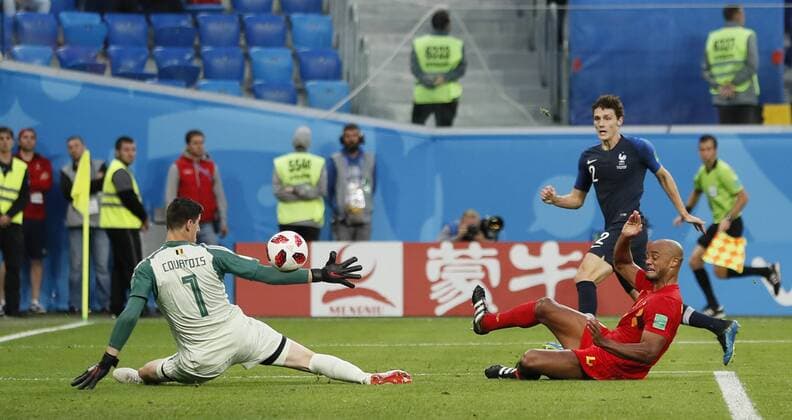 Sport Bilder des Tages Benjamin Pavard of France fails to beat Thibaut Courtois of Belgium during the FIFA World Cup WM Weltmeisterschaft Fussball 2018 Semi Final match at the St Petersburg Stadium, St Petersburg. Picture date 10th July 2018. Picture credit should read: David Klein Sportimage EDITORIAL USE ONLY. No use with unauthorised audio, video, data, fixture lists, club league logos or live services. Online in-match use limited to 120 images, no video emulation. No use in betting, games or single club league player publications.