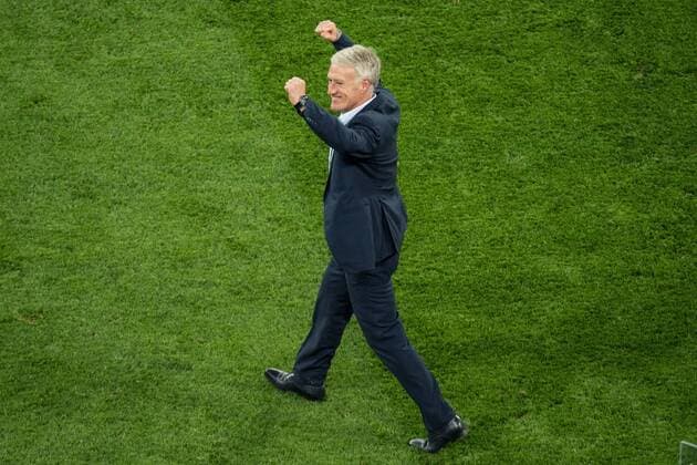 Didier DESCHAMPS (Trainer, FRA) freut sich ueber den Sieg, Jubel, jubeln, jubelnd, Freude, cheers, celebrate, Schlussjubel, Gestik, Geste, ganze Figur, Frankreich (FRA) - Belgien (BEL) 1:0, Halbfinale, Spiel 61, am 10.07.2018 in St.Petersburg; Fussball Weltmeisterschaft 2018 in Russland vom 14.06. - 15.07.2018. Â *** Didier DESCHAMPS coach FRA is happy about the victory cheering cheering joy cheers celebrate final cheering gesture gesture whole figure France FRA Belgium BEL 1 0 semi-final match 61 on 10 07 2018 in St Petersburg Soccer World Cup 2018 in Russia from 14 06 15 07 2018 Â