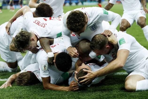 Sport Bilder des Tages WM 2018, Kroatien - England WM 2018, Kroatien - England (l-r) Ashley Young of England, Kieran Trippier of England, Jordan Henderson of England, Jesse Lingard of England, Harry Kane of England during the 2018 FIFA World Cup WM Weltmeisterschaft Fussball Russia Semi Final match between Croatia and England at the Luzhniki Stadium on July 01, 2018 in Moscow, Russia FIFA World Cup 2018 Russia 2017 2018 xVIxVIxImagesx xMauricexvanxSteenxWKxIVx 11462390