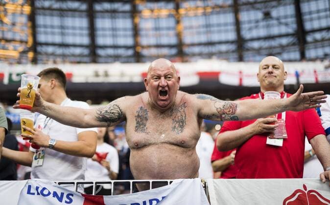 Moskau , 11.07.2018 England Fan feiert mit Bier Kroatien - England