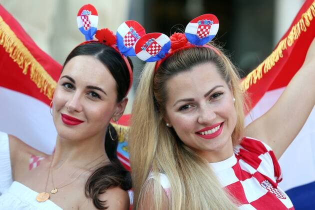 World Cup: Croatian fans watching the semifinal match CRO-ENG 11.07.2018., Croatia, Zadar - Fans at the Forum watching the semi-finals of the World Cup between Croatia and England.  DuskoxJaramaz PIXSELL