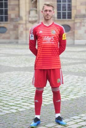 Das Team des 1. FC Saarbrücken am Donnerstag (12.07.2018) vor der Ludwigskirche in Saarbrücken. Im Bild: Daniel Batz ( 1).