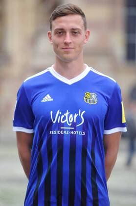Das Team des 1. FC Saarbrücken am Donnerstag (12.07.2018) vor der Ludwigskirche in Saarbrücken. Im Bild: Nino Miotke ( 28).