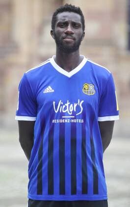 Das Team des 1. FC Saarbrücken am Donnerstag (12.07.2018) vor der Ludwigskirche in Saarbrücken. Im Bild: Alexandre Mendy ( 4).
