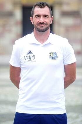 Das Team des 1. FC Saarbrücken am Donnerstag (12.07.2018) vor der Ludwigskirche in Saarbrücken. Im Bild: Frank Kackert ( Torwart-Trainer).