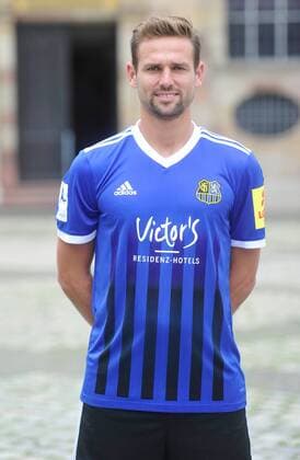 Das Team des 1. FC Saarbrücken am Donnerstag (12.07.2018) vor der Ludwigskirche in Saarbrücken. Im Bild: Marco Holz ( 14).