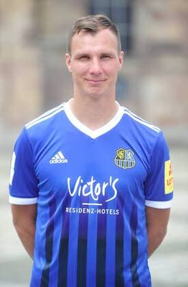 Das Team des 1. FC Saarbrücken am Donnerstag (12.07.2018) vor der Ludwigskirche in Saarbrücken. Im Bild: Tobias Jänicke ( 25).