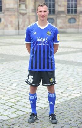 Das Team des 1. FC Saarbrücken am Donnerstag (12.07.2018) vor der Ludwigskirche in Saarbrücken. Im Bild: Tobias Jänicke ( 25).