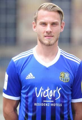 Das Team des 1. FC Saarbrücken am Donnerstag (12.07.2018) vor der Ludwigskirche in Saarbrücken. Im Bild: Pierre Fassnacht ( 29).