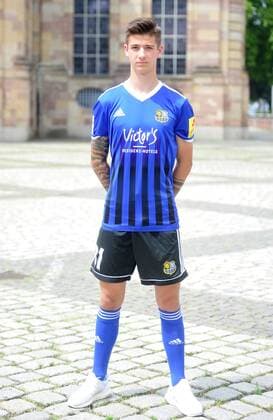 Das Team des 1. FC Saarbrücken am Donnerstag (12.07.2018) vor der Ludwigskirche in Saarbrücken. Im Bild: Lukas Quirin ( 31).