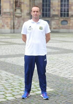 Das Team des 1. FC Saarbrücken am Donnerstag (12.07.2018) vor der Ludwigskirche in Saarbrücken. Im Bild: Dirk Lottner (Cheftrainer).