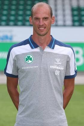 11.07.2018 - SpVgg Spielvereinigung Greuther Fürth Kleeblatt - 2. Fußball Bundesliga BL - Saison 2018 2019 - Fototermin Porträttermin Portraittermin - JüRa - Oliver Barth (Co-Trainer SpVgg Greuther Fürth ) Einzelbild Einzelfoto Portrait Porträt Kopfbild