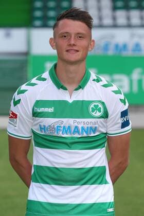 11.07.2018 - SpVgg Spielvereinigung Greuther Fürth Kleeblatt - 2. Fußball Bundesliga BL - Saison 2018 2019 - Fototermin Porträttermin Portraittermin - JüRa - Fabian Reese (17, SpVgg Greuther Fürth ) Einzelbild Einzelfoto Portrait Porträt Kopfbild