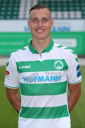 11.07.2018 - SpVgg Spielvereinigung Greuther Fürth Kleeblatt - 2. Fußball Bundesliga BL - Saison 2018 2019 - Fototermin Porträttermin Portraittermin - JüRa - David Raum (11, SpVgg Greuther Fürth ) Einzelbild Einzelfoto Portrait Porträt Kopfbild