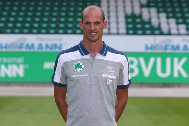 11.07.2018 - SpVgg Spielvereinigung Greuther Fürth Kleeblatt - 2. Fußball Bundesliga BL - Saison 2018 2019 - Fototermin Porträttermin Portraittermin - JüRa - Oliver Barth (Co-Trainer SpVgg Greuther Fürth ) - Einzelbild Einzelfoto Portrait Porträt Kopfbild