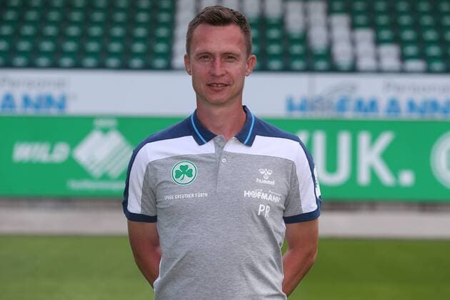 11.07.2018 - SpVgg Spielvereinigung Greuther Fürth Kleeblatt - 2. Fußball Bundesliga BL - Saison 2018 2019 - Fototermin Porträttermin Portraittermin - JüRa - Petr Ruman ( Co-Trainer SpVgg Greuther Fürth ) Einzelbild Einzelfoto Portrait Porträt Kopfbild