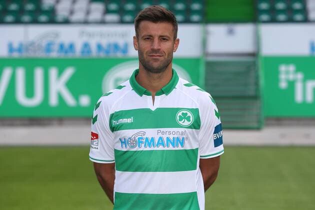 11.07.2018 - SpVgg Spielvereinigung Greuther Fürth Kleeblatt - 2. Fußball Bundesliga BL - Saison 2018 2019 - Fototermin Porträttermin Portraittermin - JüRa - Marco Caligiuri (13, SpVgg Greuther Fürth ) Einzelbild Einzelfoto Portrait Porträt Kopfbild