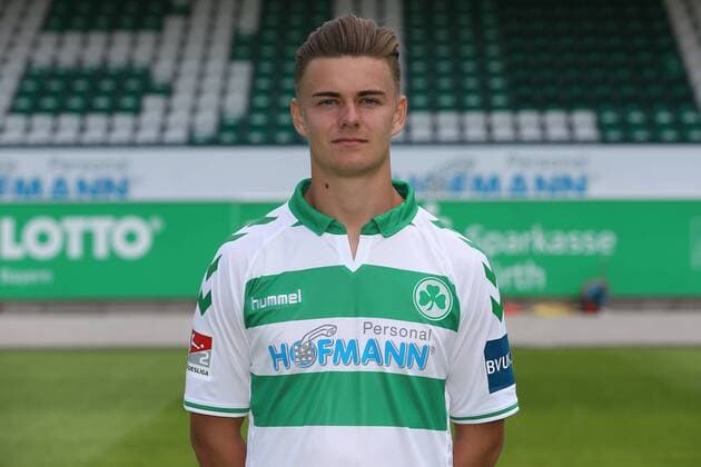 11.07.2018 - SpVgg Spielvereinigung Greuther Fürth Kleeblatt - 2. Fußball Bundesliga BL - Saison 2018 2019 - Fototermin Porträttermin Portraittermin - JüRa - Daniel Steininger ( 31, SpVgg Greuther Fürth ) Einzelbild Einzelfoto Portrait Porträt Kopfbild