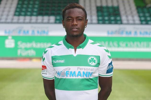 11.07.2018 - SpVgg Spielvereinigung Greuther Fürth Kleeblatt - 2. Fußball Bundesliga BL - Saison 2018 2019 - Fototermin Porträttermin Portraittermin - JüRa - David Atanga (20, SpVgg Greuther Fürth ) Einzelbild Einzelfoto Portrait Porträt Kopfbild