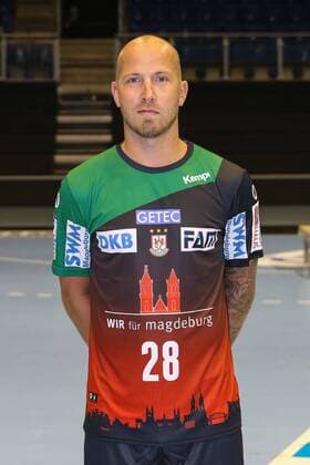 Robert Weber (SC Magdeburg) - 1.BL Handball Bundesliga Saison 2018-2019 offizeller Fototermin Porträttermin 2018 2019 SC Magdeburg in der GETEC Arena in Magdeburg - Einzelbild,Portrait,Deutschland, Handball, Mann, Maenner,11.07.2018