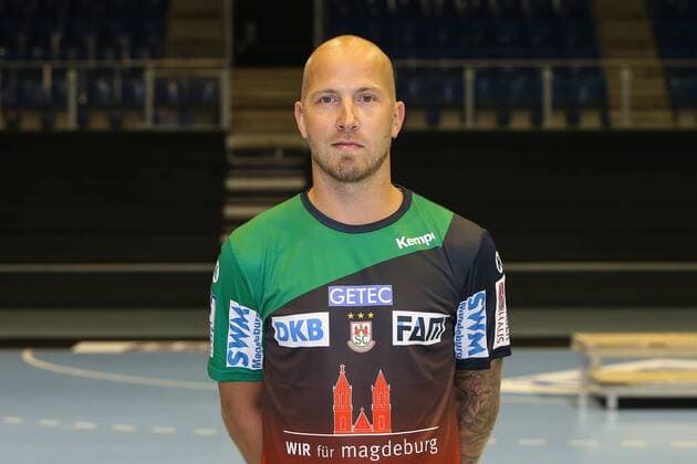 Robert Weber (SC Magdeburg) - 1.BL Handball Bundesliga Saison 2018-2019 offizeller Fototermin Porträttermin 2018 2019 SC Magdeburg in der GETEC Arena in Magdeburg - Einzelbild,Portrait,Deutschland, Handball, Mann, Maenner,11.07.2018
