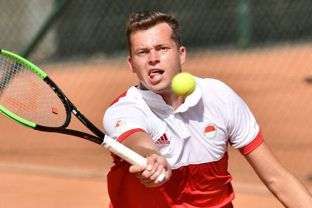 GER, 1. Tennis-Point Bundesliga Herren, Kölner THC Stadion Rot-Weiss vs. Badwerk Gladbacher HTC 13.07.2018, Kölner THC Stadion Rot-Weiss, GER, 1. TP-BL, Kölner THC Stadion Rot-Weiss vs. Badwerk Gladbacher HTC, im Bild Pavlasek, Adam CZE beim Volley