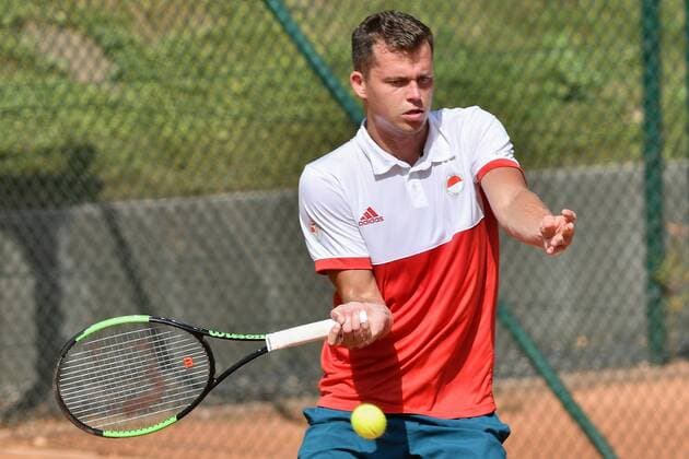 GER, 1. Tennis-Point Bundesliga Herren, Kölner THC Stadion Rot-Weiss vs. Badwerk Gladbacher HTC 13.07.2018, Kölner THC Stadion Rot-Weiss, GER, 1. TP-BL, Kölner THC Stadion Rot-Weiss vs. Badwerk Gladbacher HTC, im Bild Pavlasek, Adam CZE beim Vorhandschlag