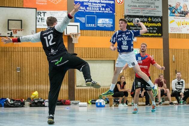 Yannick Fraatz ( 18, Bergischer HC) beim Wurf HSG Gevelsberg-Silschede vs. Bergischer HC, Handball, Testspiel, 14.07.18 Gevelsberg NRW Deutschland Halle Gevelsberg-West