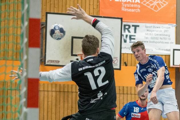 Yannick Fraatz ( 18, Bergischer HC) beim Wurf HSG Gevelsberg-Silschede vs. Bergischer HC, Handball, Testspiel, 14.07.18 Gevelsberg NRW Deutschland Halle Gevelsberg-West