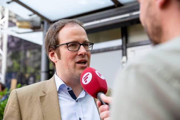 14.07.2018 - Handball -1. Bundesliga - Saison 2018 2019 - HC Erlangen HCE - Saisoneröffnung - Saisoneröffnung am Schlossplatz - ThHa - Florian Janik (Oberbürgermeister Erlangen ) im Interview