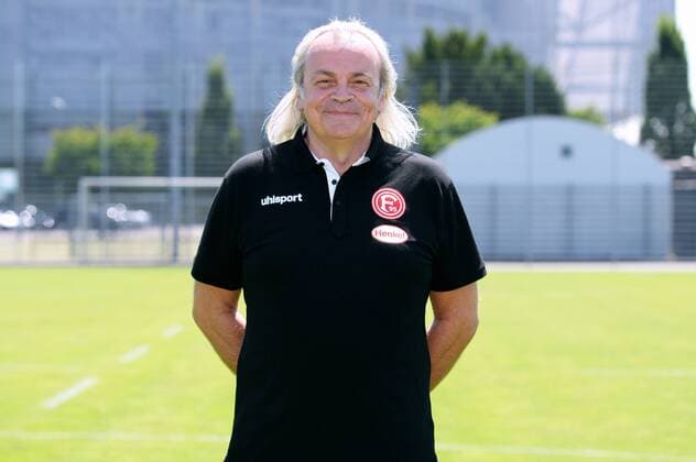 Mannschaftsarzt Dr. med. Ulf Blecker; Fortuna Düsseldorf; 1. BL, Porträttermin 2018 2019