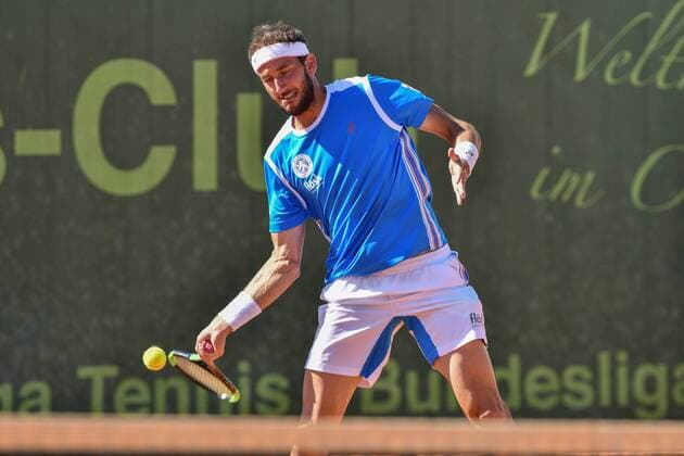 GER, 1. Tennis-Point Bundesliga Herren, Badwerk Gladbacher HTC vs. fläsh TC Weinheim 1902 1 15.07.2018, Badwerk Gladbacher HTC, GER, 1. TP-BL, Badwerk Gladbacher HTC vs. fläsh TC Weinheim 1902 1, im Bild Vanni, Luca ITA beim Vorhandschlag